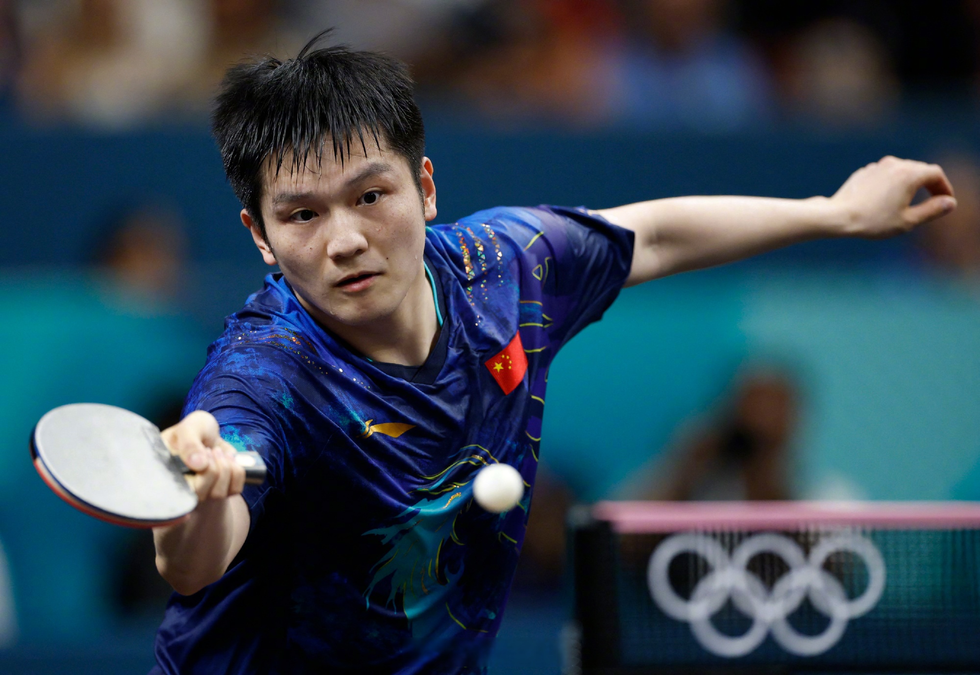 雷速足球直播平台-中国乒乓球队鏖战法国乒乓球队，波尔一己之力扛起全队