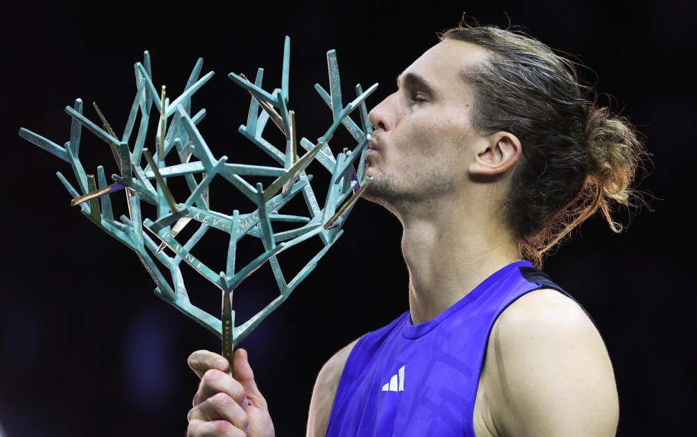 雷速体育官网-英国网球队碾压欧洲网球队，兹维列夫送出助攻