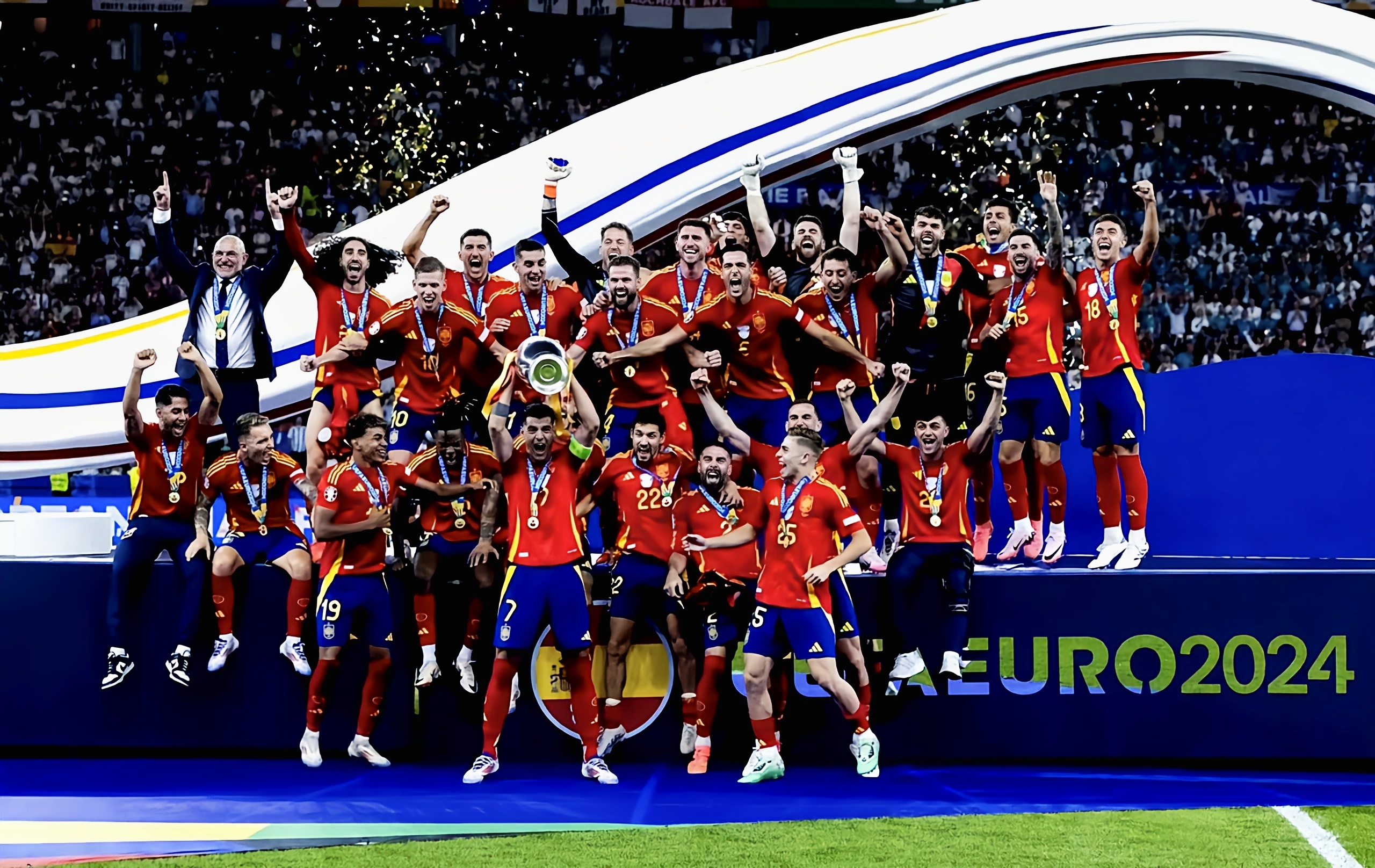 巴萨横扫西班牙,萨内状态火热 巴萨横扫西班牙,萨内状态火热