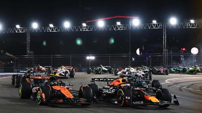 梅赛德斯绝杀迈凯伦，诺里斯统治全场